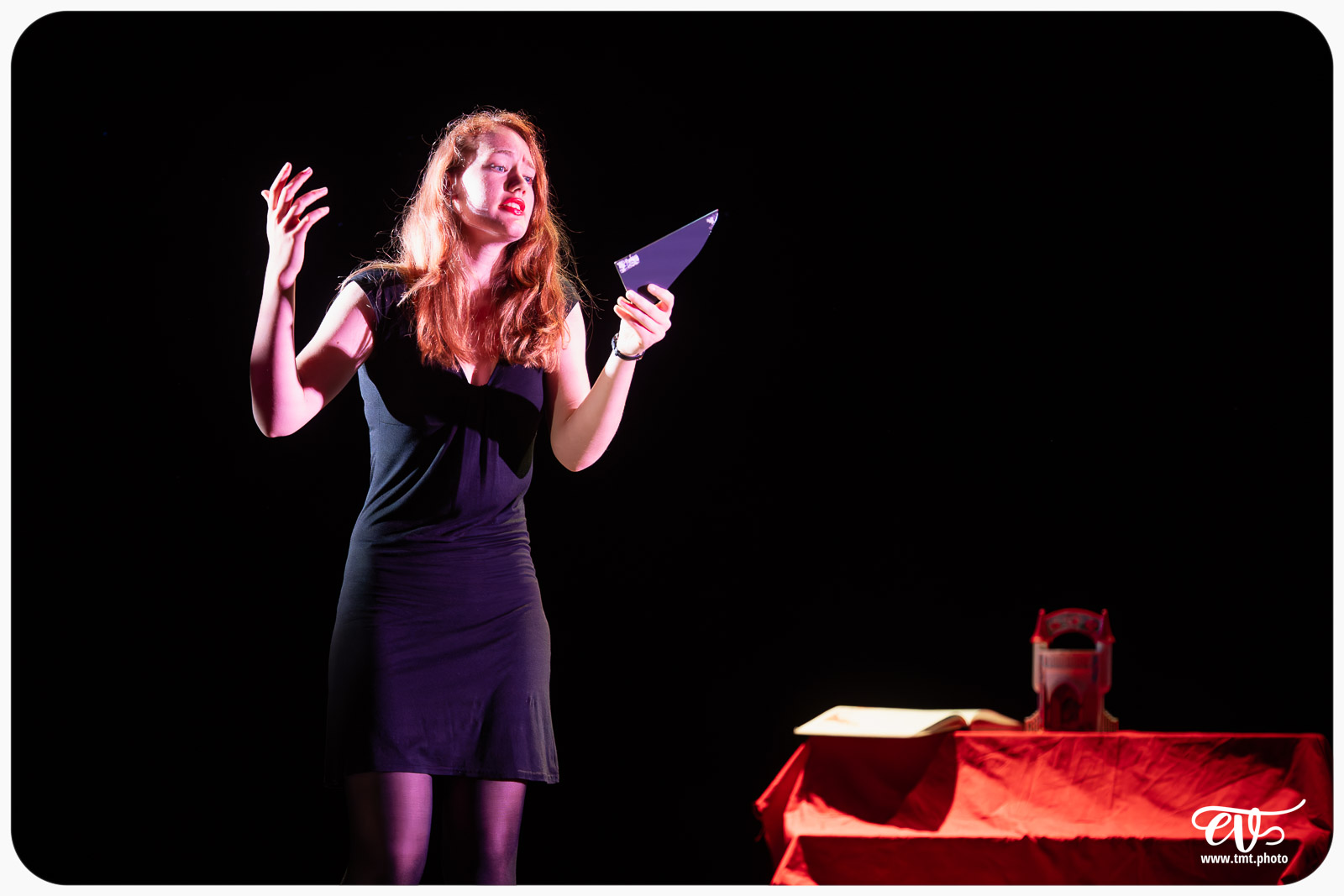 BLANCHE-NEIGE FOUTUE FORET